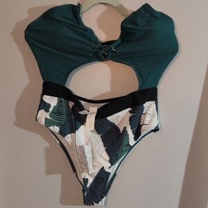 Cupshe Green and Black One Piece Swimsuit